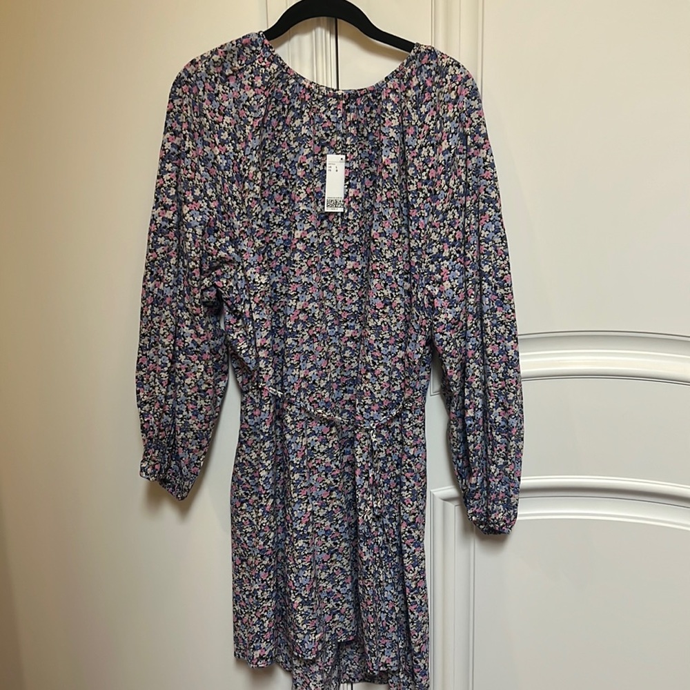 Women’s long sleeve floral dress mid length